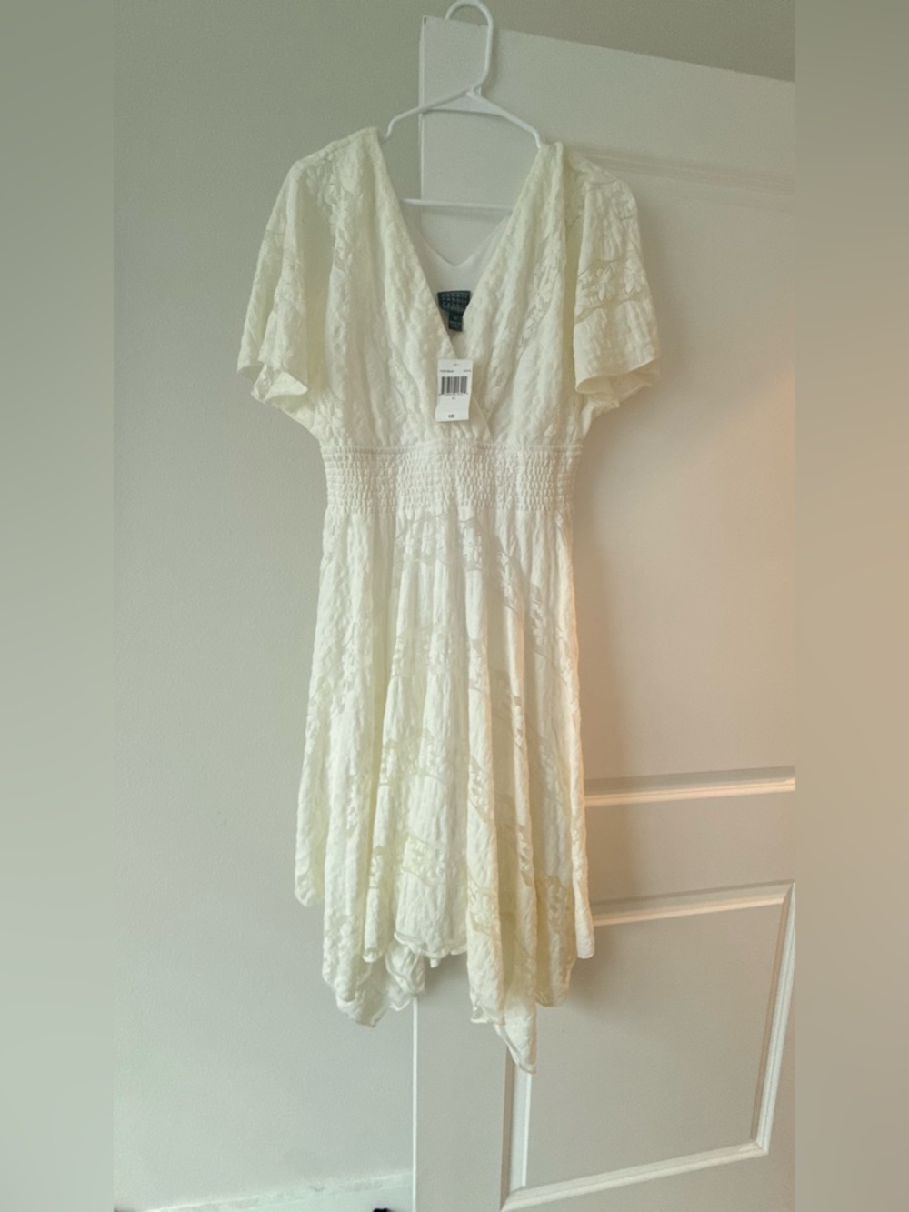 Rabbit Rabbit Rabbit Cream Lace V-Neck Short Sleeve Dress